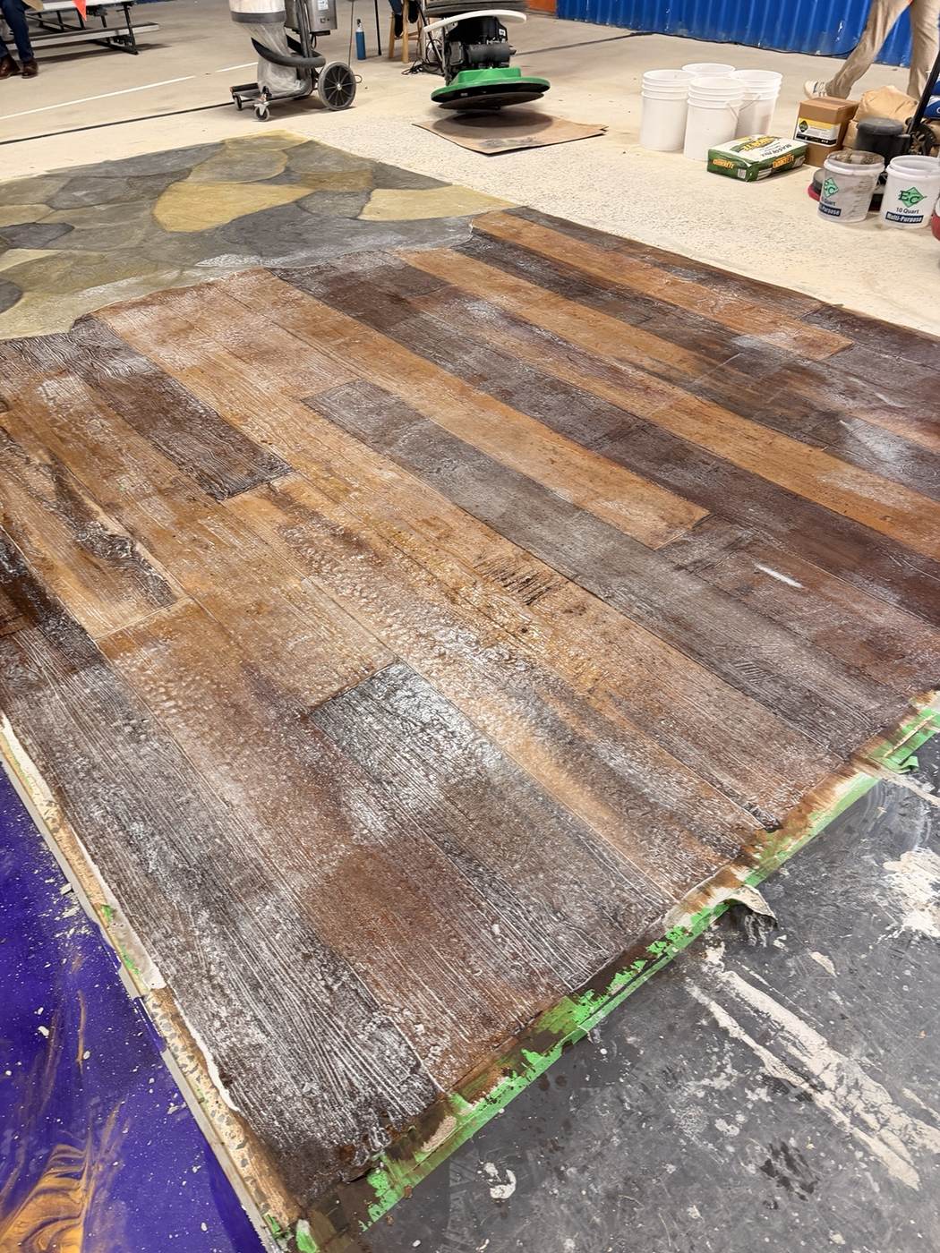 Wood-look decorative concrete